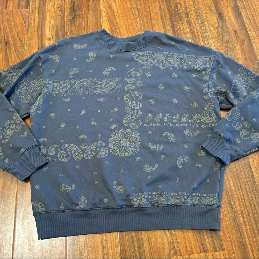 Original Use Grey Bandana Pattern Crewneck Sweatshirt